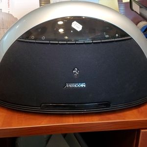 Meridian F80 all in one entertainment system